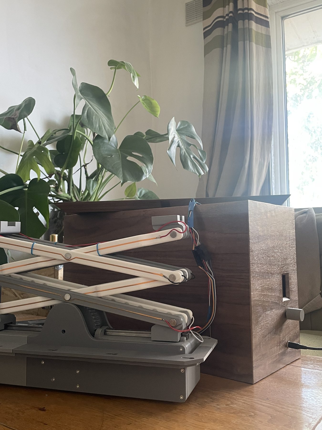 kumi scissor lift prototype extended